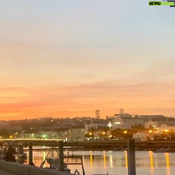 Luís Esparteiro - 1.2K Likes - E quando pensávamos que o Verão tinha terminado … #summertime #aphotelsandresorts #apmarianovaloungehotel #paradiseweekend #vivaavida