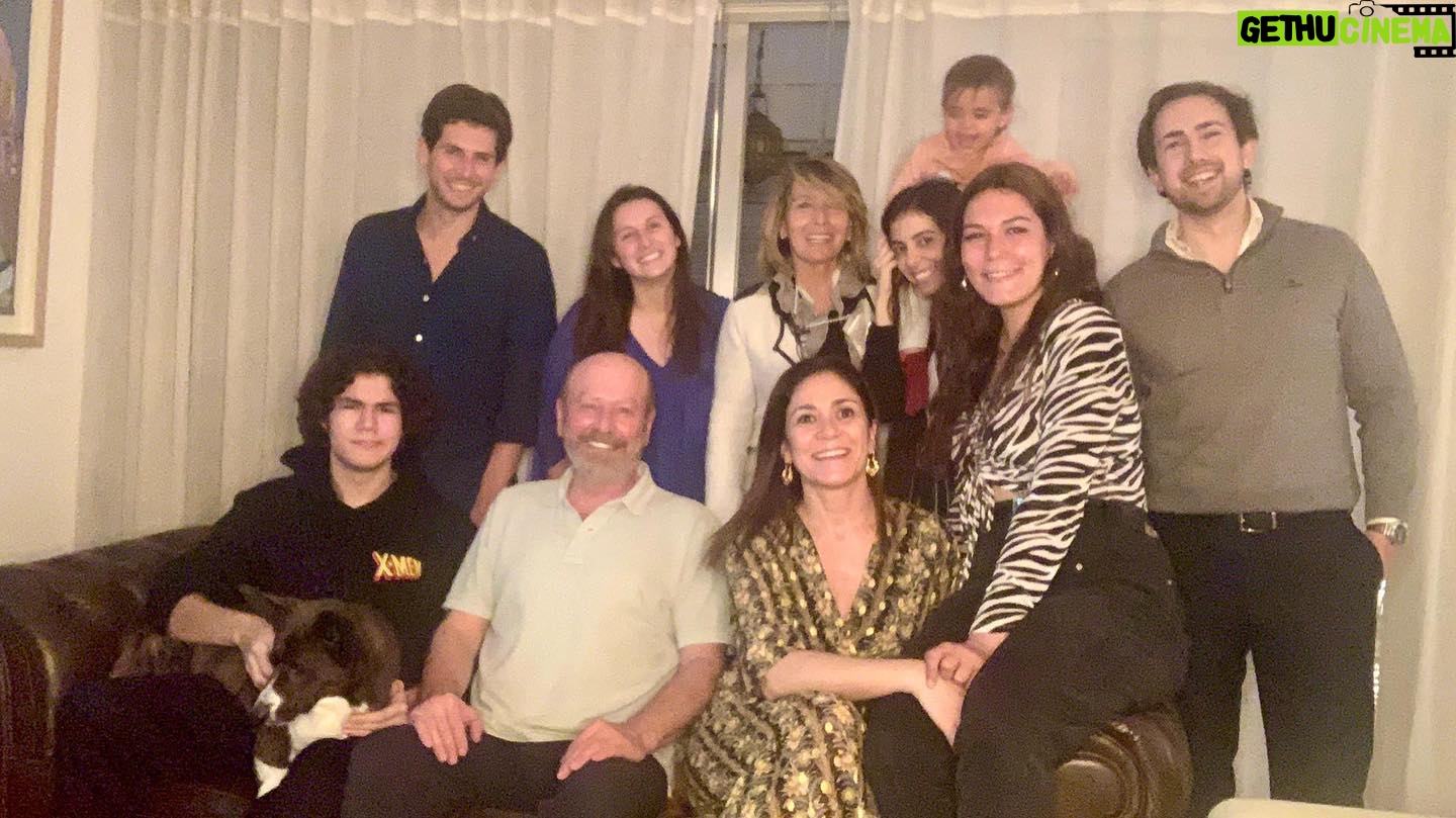 Luís Esparteiro - 2.2K Likes - Um dia de aniversário é de festa, mas também de reflexão. Tenho muito a agradecer à vida. Aos meus amigos, à minha profissão, e sobretudo à minha família. São esses pilares que me sustentam. #familia #aniversário #afetos #62andfabulous