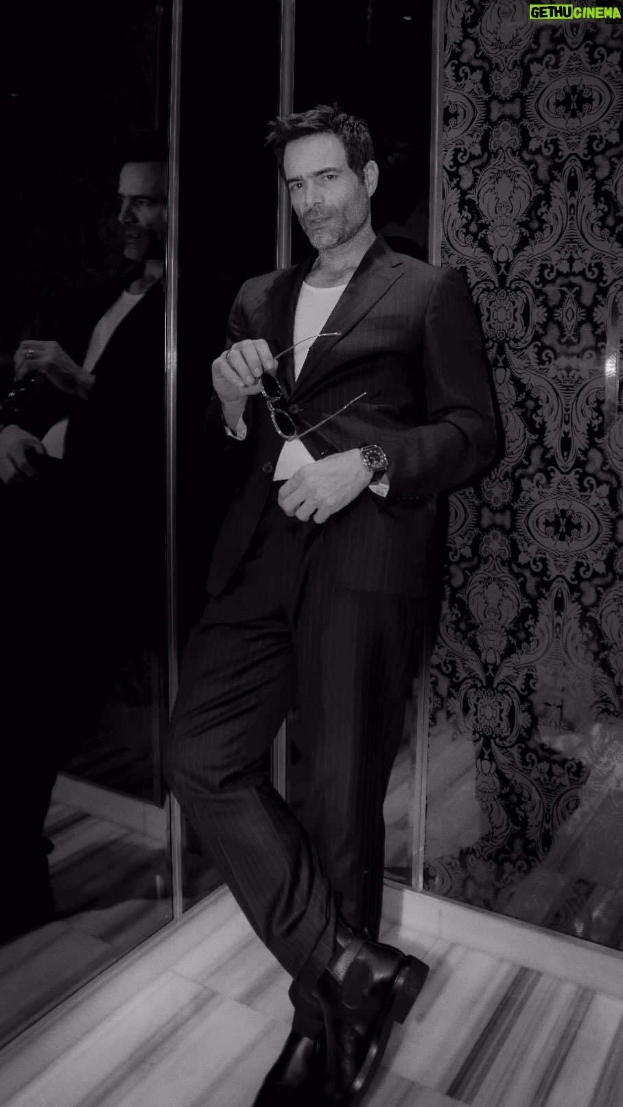 Luis Roberto Guzmán - 6K Likes - #tbt Un día espectacular jugando por todo el @saint.regis con la hermosa y talentosa @_kbocanegra y equipo y con el gran @fernan.mx en el stylist. Hubo pose y pose por todos los rincones. Muy divertido. ✨🙏🏼