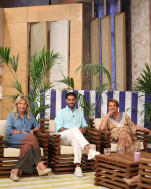 Luísa Castel-Branco Instagram - É isto!
@doisas10tvi @dilematvi @dailycristina @cinha_jardim @gquinaz_10_oficial  Vestido - @loja_tendencias