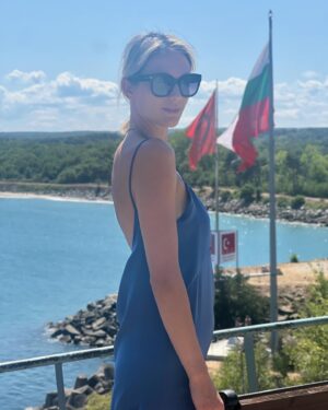 Luiza Grigorova Instagram - Усеща се като море и любов 🩵☀️🌊