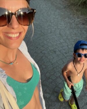 Luiza Grigorova Instagram - Усеща се като море и любов 🩵☀️🌊