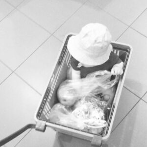 Lukas Dhont Instagram - Doing some shopping! #charlie #teamcharlie