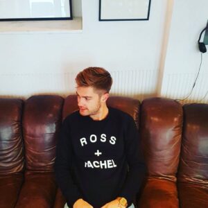 Lukas Dhont Instagram - ROSS   RACHEL ❤️ #ross #rachel #friends #paris #lepigale