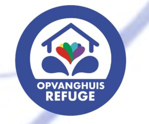 Lukas Dhont Instagram - Lieve mensen, 
Le Refuge Brussel vangt jongeren op die uit huis gezet zijn wegens hun seksuele geaardheid of genderbeleving. Daarnaast vangen ze ook migranten op die om die redenen hun land zijn moeten ontvluchten. De dienst Vreemdelingenzaken is gesloten. Dat wil zeggen dat er jongeren in complexe situaties verkeren die nergens terecht kunnen. Le Refuge doet alles wat ze kunnen om zoveel mogelijk jongeren op te vangen. Ze hebben net een tweede huis kunnen openen in Brussel en daarmee hun aantal plaatsen verhogen! Bij een normale werking van Le Refuge gaan vrijwilligers onverkochte items ophalen in verschillende winkels maar er zijn geen onverkochte items meer!! Deze jongeren, waarvan de gezondheid vaak precair is, hebben eten, zeep en levensmiddelen nodig. Met slechts een kleine donatie kan ik in uw naam voor hen inkopen gaan doen. Merci!  Kleine giften: BE 35 7360 5387 1137

Chers amis, 
Le Refuge Bruxelles héberge et accompagne des jeunes belges exclus de leur domicile en raison de leur orientation sexuelle ou de leur expression de genre. Nous accueillons aussi des migrants LGBT socialement fragilisés et en grande détresse. L’office des Etrangers a fermé ses portes. Les nouveaux jeunes demandeurs d’asile LGBT n’ont donc plus d’endroit où aller et se retrouvent dans une situation très compliquée. Nous venons d’ouvrir une nouvelle maison. Concrètement, ça veut dire qu’on a augmenté le nombre de places disponibles. D’habitude, les jeunes bénéficiaires du Refuge vont dans différents lieux pour récupérer les invendus. Il n’y a plus d’invendus. Les jeunes  dont la santé est souvent précaire on besoin de notre soutien. Avec un petit don, je peux faire des achats pour eux en votre nom. Ils en ont besoin. Merci!
Les dons:  BE 35 7360 5387 1137