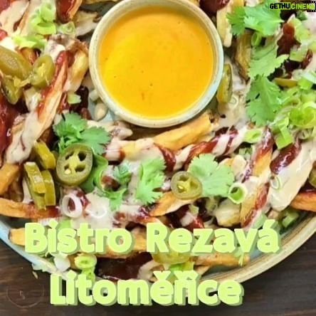 Lukáš Hejlík - 535 Likes - Vyrazili jsme do @litomerice_town na koupaliště, pak jsme šli ve městě na večeři do @bistro_rezava_ltm . Máme je i ve snídaňové knížce, ale jsou známí hlavně pro streetfood. A mají super pivo, jen my byli autem. Znáte Bistro Rezavá? Report už brzy.
#nainspekci
#gastromapalukasehejlika
#litomerice
@branadocech
#prazdniny2024
#IDbuzz