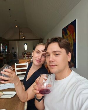 Lukas Radovich Instagram - Returning home with half the Hunter's wine stock. 🥂