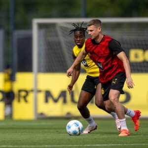 Lukasz Piszczek Instagram - 🖤💛

Fot. @bvb09