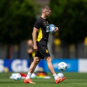 Lukasz Piszczek Instagram - START ⚽️🏋🏻‍♂️

Fot: @bvb09