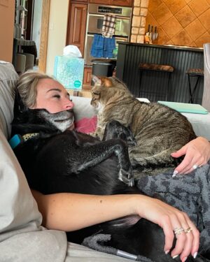 Luke Combs Instagram - My love, my best friend, the world’s best mom, and my all around favorite person. Happy Birthday @nicolejcombs!!! 32 never looked so good. I love you.