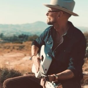 Luke Goss Instagram - Blessed Beautiful Sunday and Mothers day ✌🏼🤍🙏🏼✨
A week of life, loss and love the ever bookends of our life walk..also a chance to bring unconditional Faith and love for God. Writing this song this week was a creative balm of comfort and the lyrics included this week 🤓are always a way to hear my heart..please know this wonderful community always reminds me that love and kindness are alive and  well, thank you thank you so for the love shown… love you, please enjoy ✌🏼❤️🙏🏼✨
LIVE OUR LIVES 

VERSE 1
Let’s light a fire inside let’s come alive Let’s take the limits down no more hypnotized put our wings back on let me go let me fly unscrew a hamster wheel instead live a life 

Chorus 
LETS LIVE OUR LIFE 
NO MORE LIES 
LETS LIVE OUR LIFE 
KEEP FAITH INSIDE 

Verse 2 
let’s take a look inside let’s not deny 
to get a smile to get a hug to get a hi feels good inside what we’re taught what we’re shown let me go let me learn from up high no my faith don’t need no robe love dresses me fine 

Chorus 
LETS LIVE OUR LIFE 
NO MORE LIES 
LETS LIVE OUR LIFE 
KEEP FAITH INSIDE