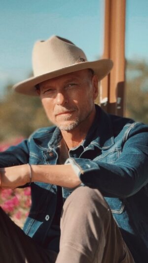 Luke Goss Instagram - Blessed Sunday 🥹🤍🙏🏼✨this week I’ll let the video do the talking.. love you and the deepest gratitude.. I’ll post the New song in a few ✌🏼❤️🙏🏼🌸✨