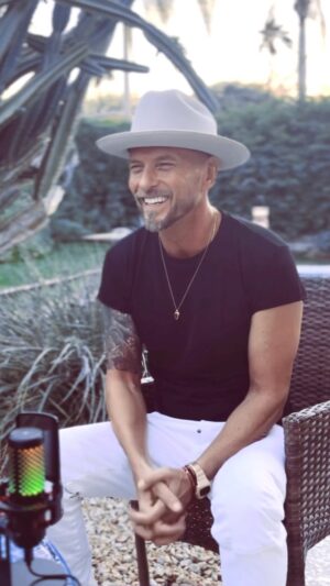 Luke Goss Instagram - Blessed Sunday! 🤍✨
Thank you for stopping by, some thoughts shared and love sent as always thank you for all you bring, posting a new tune in a few mins🤓
with love always ✌🏼♥️🙏🏼xxx