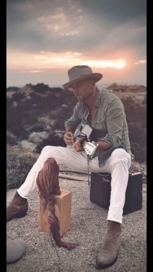 Luke Goss Instagram - Blessed Sunday 🤍🙏🏼✨
Hello and sending my love, I always look forward to connecting each week. Reading the messages I see often what many are going through..I wanted to write a song that pulls from my journey, those darker days that Faith pulled me through..I think a powerful thing to hear when alone in troubled times is when someone simply says.. 
“I understand” This song is my way of saying that..a virtual hold of reassurance I hope.. please enjoy
 ‘YOU GOT TO HOLD ON’ love you 🥹♥️🙏🏼 lyrics below ♥️

YOU GOT TO HOLD ON 
Verse 1
You may feel weak and you’ve had enough that your broken heart just can’t shout enough but no one hears you you ask the Lord did he leave you and the days and  weeks  grey color gone it’s been a minute since you heard your favorite song played on the radio and any hope that he’ll come and save you 

Chorus 
It’s when you gotta hold you gotta hold on and know he won’t leave you and know how he loves you you gotta hold on you gotta hold on you know he wont leave you and know how he loves you he loves you like a father loves a daughter or a son
Verse 2
you may fall asleep before a setting after a little piece of you just came undone but no one holds you  no one picks you up or tries to sew you now your heart in two feel so afraid feel so alone won’t forget this day but God there showed you he showed your strength it’s why he broke you 

Chorus 
It’s when you gotta hold you gotta hold on and know he won’t leave you and know how he loves you you gotta hold on you gotta hold on and know he wont leave you and know how he loves you he loves you like a father loves a daughter or a son
