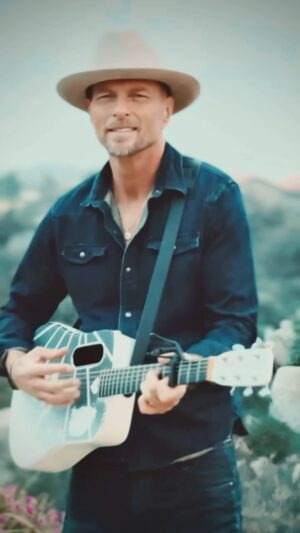 Luke Goss Instagram - Blessed Sunday! 🤍🙏🏼✨ 
Today the weather rolled in from sunshine to fog and a real chilly wind and nature too wanted to be a part of this tune 🥹🤪please enjoy the lyrics below and as always thank you for being here..this weeks song is called 
‘Please Guide Us Home’🥹 love you ✌🏼❤️🙏🏼✨
Verse 1 
LETS GO PAINT TOMORROW 
WITH THE HOPE OUR HEARTS ONCE HAD 
LETS EMBRACE THE PAIN 
THE TEARS AND SORROW 
AND BUILD BRIDGES WE NEVER HAD 
WE DONT NEED NO DISTRACTS 
WE GOT THE LORD AND OUR SOUL DREAMS TOO KNOW THOSE DREAMS THEY DO COME TRUE 
IF WE STAND WITH GOD 
IF WE STAND FOR LOVE 
AND ROLL OUR SLEEVS UP TOO 
CHORUS 
I PRAY THAT THE LIGHT OF THE DEAR LORD GOD FILLS OUR HEARTS THIS DAY THAT THE LOVE FROM WHERE WE CAME FROM SHOWS US THE WAY I PRAY FOR THE CHILD WITHOUT A HOME OR NAME I PRAY FOR THE WORLD DEAR GOD PLEASE GUIDE US PLEASE GUIDE US HOME 
VERSE 2 
LETS GO WALK TOMORROW 
WITH THE LIGHT OF OUR DEAR LORD GOD 
LETS SMILE IN VAIN ENDURE DISTAIN 
AND LET OUR WINGS SMILE WIDE INSTEAD 
YOU GOT A DREAM THE LORD WILL TEST YOU 
HE GIVES A CHANCE TO STAND UP RIGHT
KNOW THOSE DREAMS YOU KNOW 
HEY THEY DO COME TRUE 
IF WE STAND WITH GOD 
IF WE STAND FOR LOVE 
AND ROLL OUR SLEEVS UP TOO 
CHORUS 
I PRAY THAT THE LIGHT OF LORD GOD FILL OUR HEARTS THIS DAY THAT THE LOVE FROM WHERE WE CAME SHOWS US THE WAY I PRAY FOR THE CHILD WITHOUT A HOME OR NAME I PRAY FOR THE WORLD DEAR GOD PLEASE GUIDE US PLEASE GUIDE US HOME