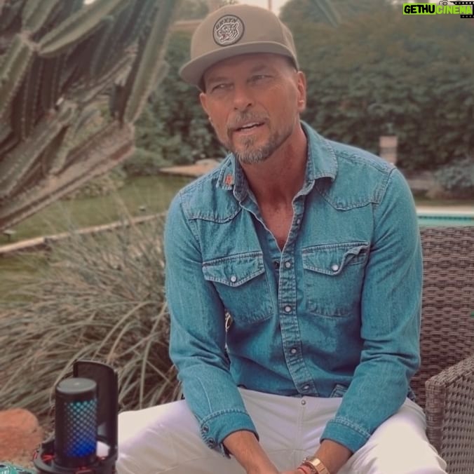 Luke Goss - 2.9K Likes - Blessed Sunday! 🤓🤍🙏🏼
As always some thoughts shared..thank you so much for checking in..love you! About to also post a new tune.. ✌🏼❤️🙏🏼