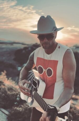 Luke Goss Instagram - Blessed Sunday 🤍🙏🏼 😊 
Hello there thank you for checking in every Sunday…this week was a busy week ..🤪and only found this song in the early a.m last night..going to leave the lyrics with you to have your own individual journey with them.. as always and hope you enjoy ‘WHY WAIT ‘TILL SUNRISE’ love you and I send my prayers for those in need this week ✌🏼❤️🙏🏼✨ 
✨. ✨. ✨
Verse 1
I know I know you 
 don’t know your face don’t even know your name but I feel so many heartbeats 
together we can be the seeds that we’ve thrown 
a dream now is that really so crazy 
see a boy don’t see the fear a man learns to see gotta mix the wise sometimes with a bit of care free and  add some faith and love and let’s all go see 

Chorus 
Let’s bring our dreams to life 
Why wait ‘till sunrise 
Lets blow holes in those grey skies 
Look it’s only midnight 

Verse 2 
Somehow God let us know how 
a different place a different time and space 
hearts and a way of life 
unite souls from the world we feel 
the tears and the courage bind 
the dark and that tunnel ride 
it’s that day that blinding light we see 
it’s time our faith unites us can’t you see 

Chorus 
Let’s bring our dreams to life 
Why wait ‘till sunrise 
Lets blow holes in those grey skies 
Look it’s only midnight