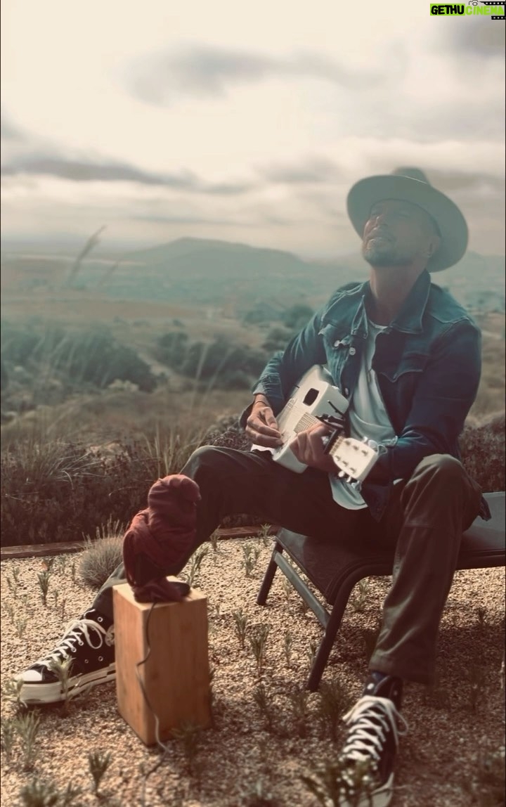 Luke Goss - 2.5K Likes - Blessed Sunday 🤍🙏🏼
fog rolling in early here, late afternoon feeling magical..wanted to share 😊✨ Todays song is about the value of love and the idea that it sits alongside things of irreplaceable value. It can be tempting in these times to self negotiate around the changes we could bring to our lives and the world..through self love and letting God in more..I believe man or woman even when good, without God within can not be the man or woman he or she could be..placing love within every step placing God within every step, every thought, is a compass that will always deliver truth to self and the choices we make day to day. God is literally our Father literally our guide our comforter. My life continues to give me testimony alongside things I know unequivocally would break me in two without him. Unconditional love is the hand of God upon us and amongst us. Let’s care more for our tomorrows, today, and let us love what we will miss tomorrow, more than ever today and please let’s not wait to feel the agony of loss, before we all love enough, to all do enough. 🙏🏼🙏🏼🙏🏼 Please enjoy this new tune ‘Horizons’ and as we all step towards our own horizon, let’s plan to meet there in love, in respect and with the desire to help without fear every face we meet. Thank you for checking in as always and taking the time to read some shared thoughts. Love you ✌🏼❤️🙏🏼✨