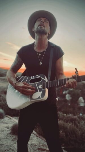 Luke Goss Instagram - Blessed Sunday 🥹🤍🙏🏼✨ 
This week’s song was a late night tonic for me finding/writing it..its one I know I’ll enjoy singing for you on stage one day..😊a song about the heart that God places within us, before our birth,  before that first breath 
before the world reaches it..the heart that can change a life is a heart that can change the world..please enjoy 
‘Your born Heart
let it be heard, let it be healed, let it be loved and let it live..❤️‍🩹💪🏼✌🏼💪🏼❤️🙏🏼love you 
VERSE 1 
IMAGINE YOU KNEW WHAT YOU KNEW WAY BACK THEN 
ON THE DAY THE WORLD MET YOU WHEN YOU WERE BORN 
JUST A BREATH BEFORE YOUR HEART AND SOUL LAY  WITH GOD 
NO BROKEN HEART FROM WICKED BROKEN MAN 

CHORUS 
JUST YOUR BORN HEART 
IT WAS MADE FROM ITS START 
IT WAS MADE TO HEAL HEARTS 
HIS LOVE PLEASE DONT DEPART 

VERSE 2 
IMAGINE YOU SITTING THERE WITH GOD 
JUST BEFORE OPEN EYES AND LIFE BEGINS 
YOU SHARE A SMILE YOU KNOW HIS TASK BEFORE YOU 
THEN DAY ONE YOU GOTTA LEARN AND START AGAIN 

CHORUS 
WITH JUST YOUR BORN HEART 
IT WAS MADE FROM ITS START 
IT WAS MADE TO HEAL HEARTS 
HIS LOVE PLEASE DONT DEPART