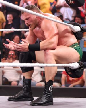 Luke Menzies Instagram - @ridgewwe absolutely SNAPPED on #Gallus in a brutal Gauntlet Match on last night’s #WWENXT! 🔥