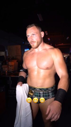Luke Menzies Instagram - What’s going on with The #BrawlingBrutes? #SmackDown