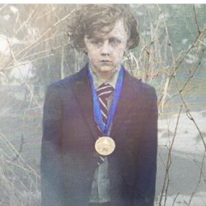 Luke Roessler Instagram - Flashback Friday with creepy photos of last years “The Bad Seed” starring @mckennagraceful and @roblowe.  It’s a remake of the 1956 psychological horror/thriller classic. I even freaked myself out when I rediscovered “Milo” on my camera roll😱!
#thebadseed #mckennagrace #specialeffectsmakeup #spookyseason