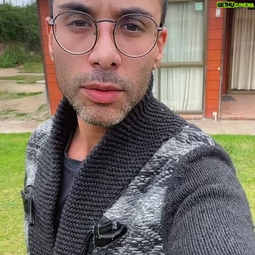 Luz Violeta - 485 Likes - Hermosas las cabañas acá en la serena! @cabanasdongustavolaserena Cabanasdongustavo.cl me tratan como rey 🤴 feliz y contento los espero con todo el power hoy en el @tablonrestopub!!!
Consigue tu entrada y vivamos una noche de aquellas…
Todo gracias a @somoscomedycrew