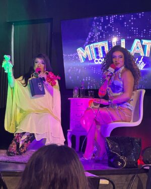 Luz Violeta Instagram - Hoy 21:00 hrs estrenamos #mitulate 🥂 tercer capítulo junto a la diosa del transformismo @m.junott ✨🫰les dejo el link en mis historias. 😉❤️ y fotitos de esa noche! Fue maravilloso. 🙏