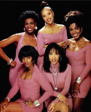 Lynn Whitfield Instagram - Ebony Magazine 1991 with these beautiful and talented women! ❤️
Cover story by @robingivens | @ebonymagazine 

✨Janet Hubert 
✨@thesherylleeralph 
✨@vanessabellcalloway 
✨@kimberly__russell 
#throwbackthursday
#blackgirlmagic #flashback