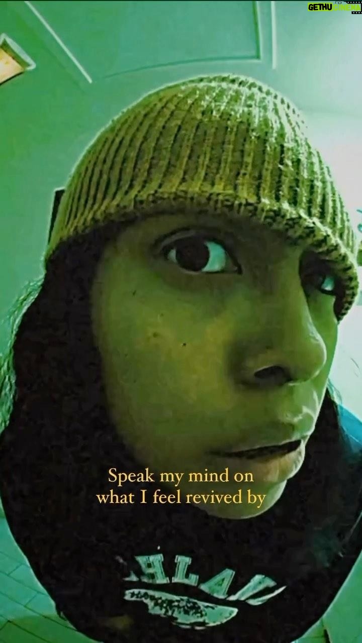 MALAYA - 2.3K Likes - Repost for the private link
“Go Get It”
I be playing this when I feel low on myself and need encouragement 💪🏽
Produced by meeeee @malaya.mp3
(S/o @kinzie_unchainedt for throwing bass)
Shot n edited by a real one
Just getting started