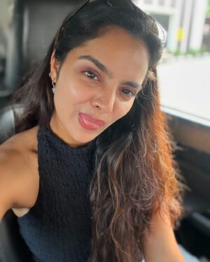 MV Namritha Instagram - Happy, sleepy, entertained, not so entertained, excited, waiting in traffic, just, life 😌 #selfieslately