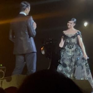 Macarena Tondreau Instagram - Siguiente parada La Toscana, Lucca y Pisa, Italia. Un lugar realmente increíble y la gente….imposible no enamorarse de ellos. Y el broche de oro….el concierto de Andrea Bocelli en el Teatro del silencio. Junto a sus hijos e invitados de lujo. Una invitación única. Gracias, gracias por poder vivir esta hermosa experiencia. @alfalonxo