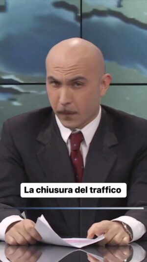 Maccio Capatonda Instagram - Salvo Errori è sempre in prima linea!
#Mario #MaccioCapatonda #news #tg #anchorman