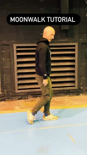 Maccio Capatonda Instagram - #moonwalktutorial #moonwalk #tutorial #michaeljackson