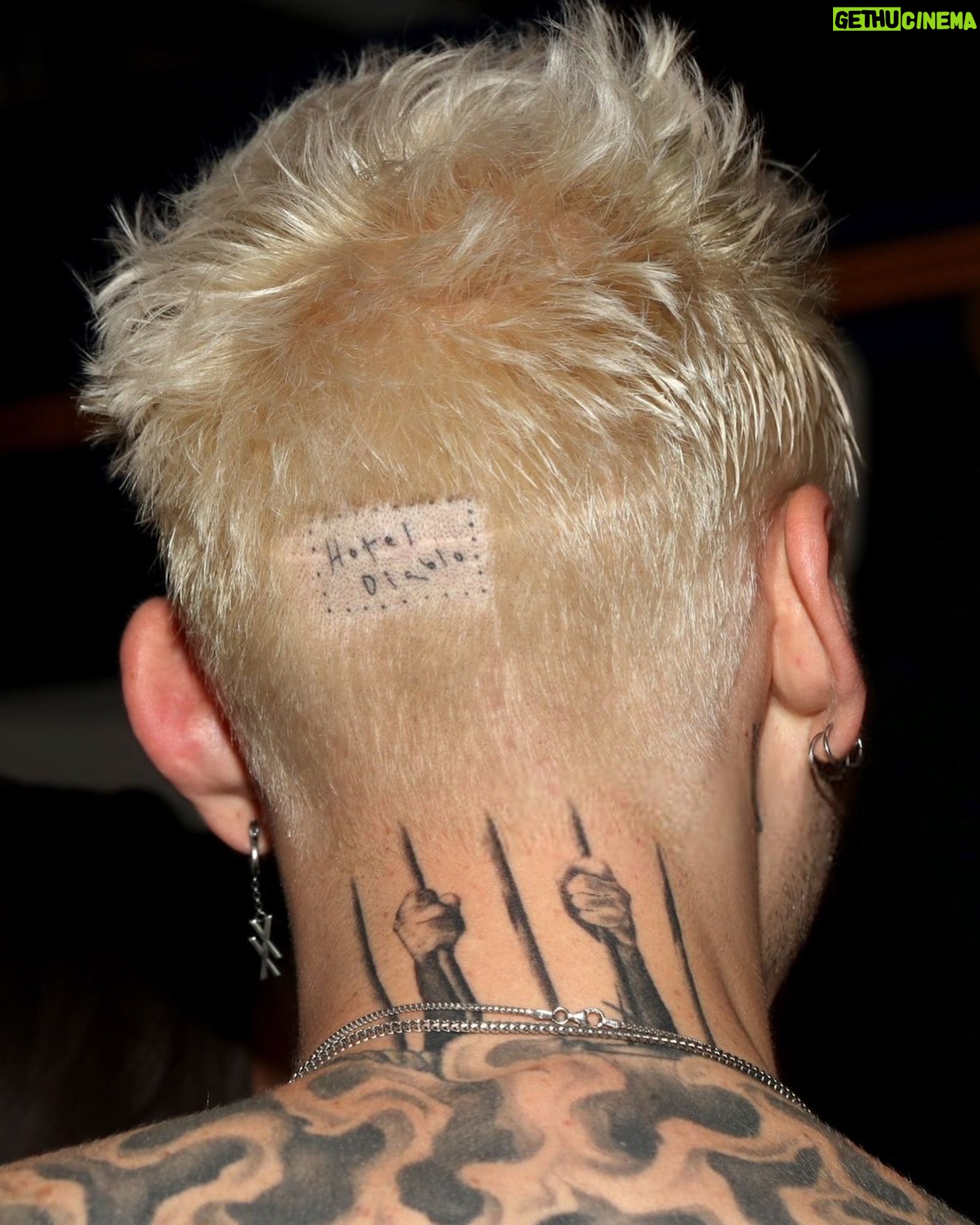 Machine Gun Kelly - 467.5K Likes - 5 years later, Hotel Diablo gets a deluxe. friday we check in. 🗝️🏨😈