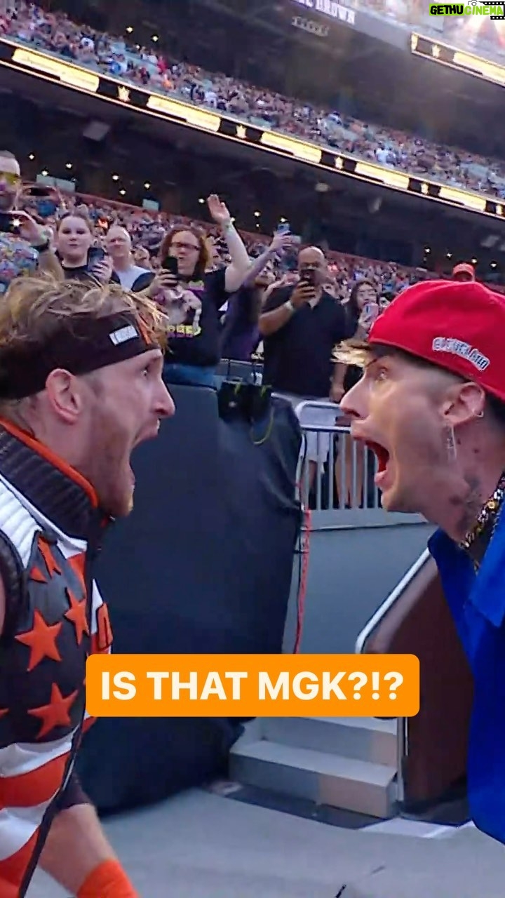 Machine Gun Kelly - 340.6K Likes - @loganpaul brought out @machinegunkelly at #SummerSlam 😱