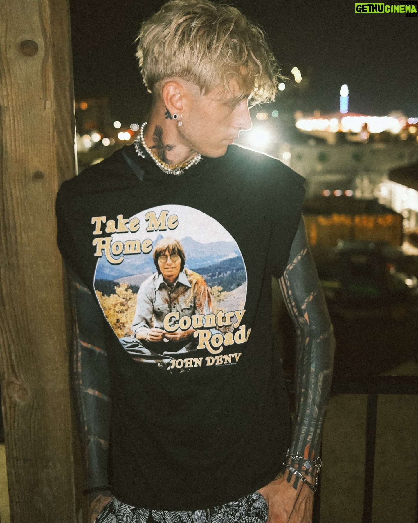 Machine Gun Kelly - 320.1K Likes - my lucky shirt 🫶🏻 #1