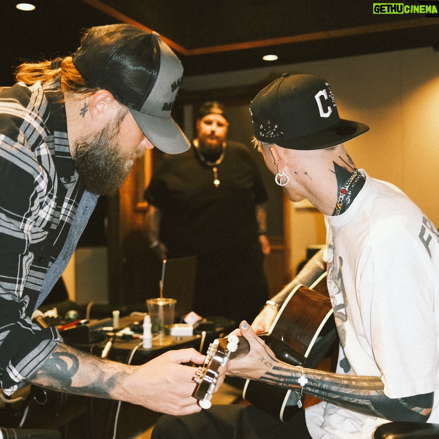 Machine Gun Kelly - 493.9K Likes - jelly you are living breathing badass and a kindred soul who has shown me the path of redemption and what it looks like to believe in yourself against all odds.
from us beefing 12 years ago, and fast forward to us putting out what i believe will be the biggest hit of our careers yet im proud to call you my brother and life feels better knowing you got my back.
this lonely road ain’t so lonely my friend. 🤞🏻 @jellyroll615