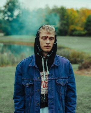 Machine Gun Kelly Instagram - 5 years later, Hotel Diablo gets a deluxe. friday we check in. 🗝️🏨😈