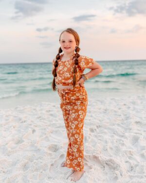 Maci Bookout Instagram - Happy 9th Birthday to one of the MOST fascinating human beings on the planet, Jayde Carter! 🎉 She is such a treasure to our world, and I am so blessed to be her mom. I love you so so much Snacks! 💘

#missjaydecarter #snacks #mydaughter #happybirthday #oneofakind #thingsthatmatter