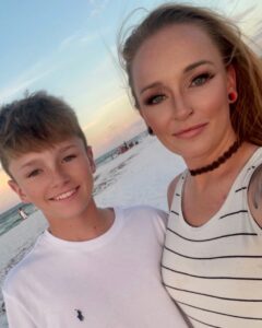 Actress Maci Bookout HD Instagram Photos and Wallpapers September 2022