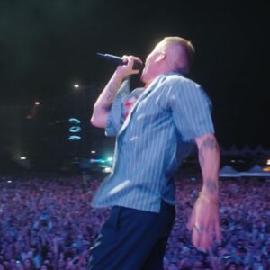 Macklemore Instagram - Summertime over everything. Les Deferlantes festival in France.  35,000 deep ❤️🇫🇷🤌🏻 Merci beaucoup