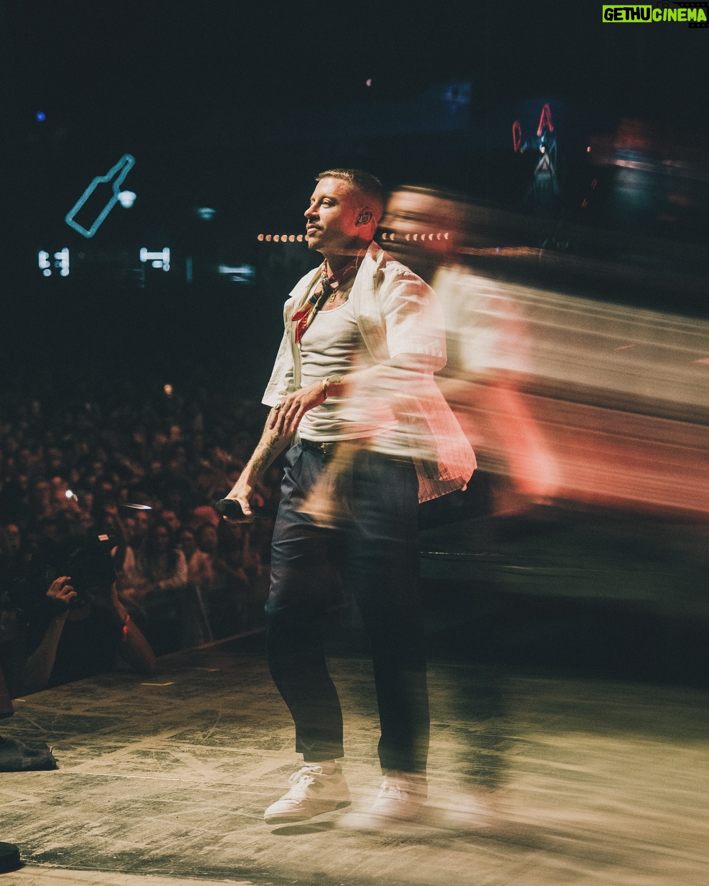 Macklemore - 133.8K Likes - Summertime over everything. Les Deferlantes festival in France. 35,000 deep ā¤ļøš«š·š¤š» Merci beaucoup