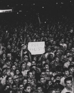 Macklemore Instagram - Summertime over everything. Les Deferlantes festival in France.  35,000 deep ❤️🇫🇷🤌🏻 Merci beaucoup