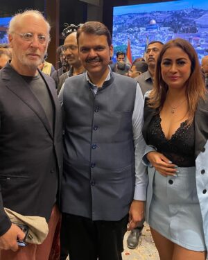 Madhura Naik Instagram - Time for a celebration 🥂🇮🇱🇮🇳🪬🧿 and we will miss you @naor_gilon ✨

Many thanks to our respected Deputy chief minister shri @devendra_fadnavis for gracing this occasion 🙏