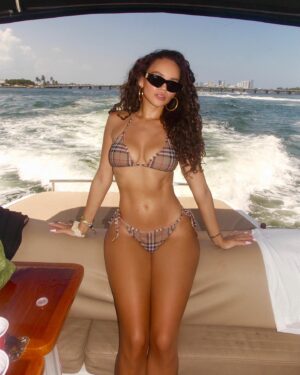 Madison Pettis Instagram - The only time I wear Burberry to swim