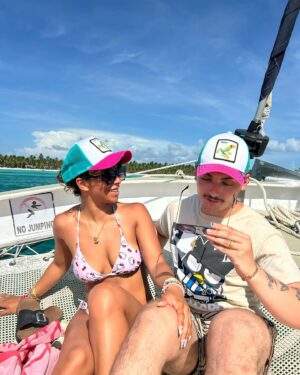 Madison Reyes Instagram - Let me drive the boat