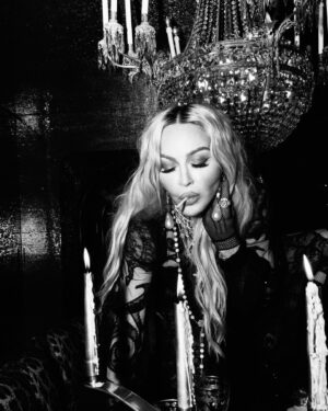 Madonna Instagram - Back in Italy………… 🇮🇹 Happy Birthday to ME 🦁✨🎂🥂🇮🇹♥️

Madonna shot by @ricardogomesinst wearing 
#DolceGabbana and #DGAltaModa
Styling @saint_____rita 
Hair @andrewfitzsimons 
Make up @miyakemakeup
Lighting @courtneyharvier