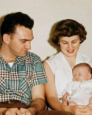 Madonna Instagram - To The O.G. Daddy—-Happy  93rd Birthday Silvio! 
Congratulations for riding  the roller coaster of life with humor and sanity intact.  Thank you for sharing  your mantra in life with me: which is. “Im Gonna  Go until the Wheels  fall off.” Nothing can stop us! 
Love you to the moon and back. 🩷❤️🧡💛💚🩵💙💜🤎🖤🩶🤍❤️‍🩹