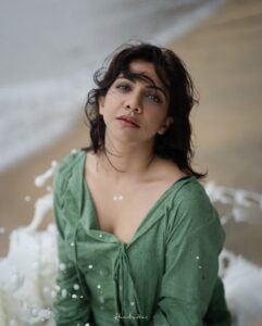 Actress Madonna Sebastian HD Instagram Photos and Wallpapers August 2024